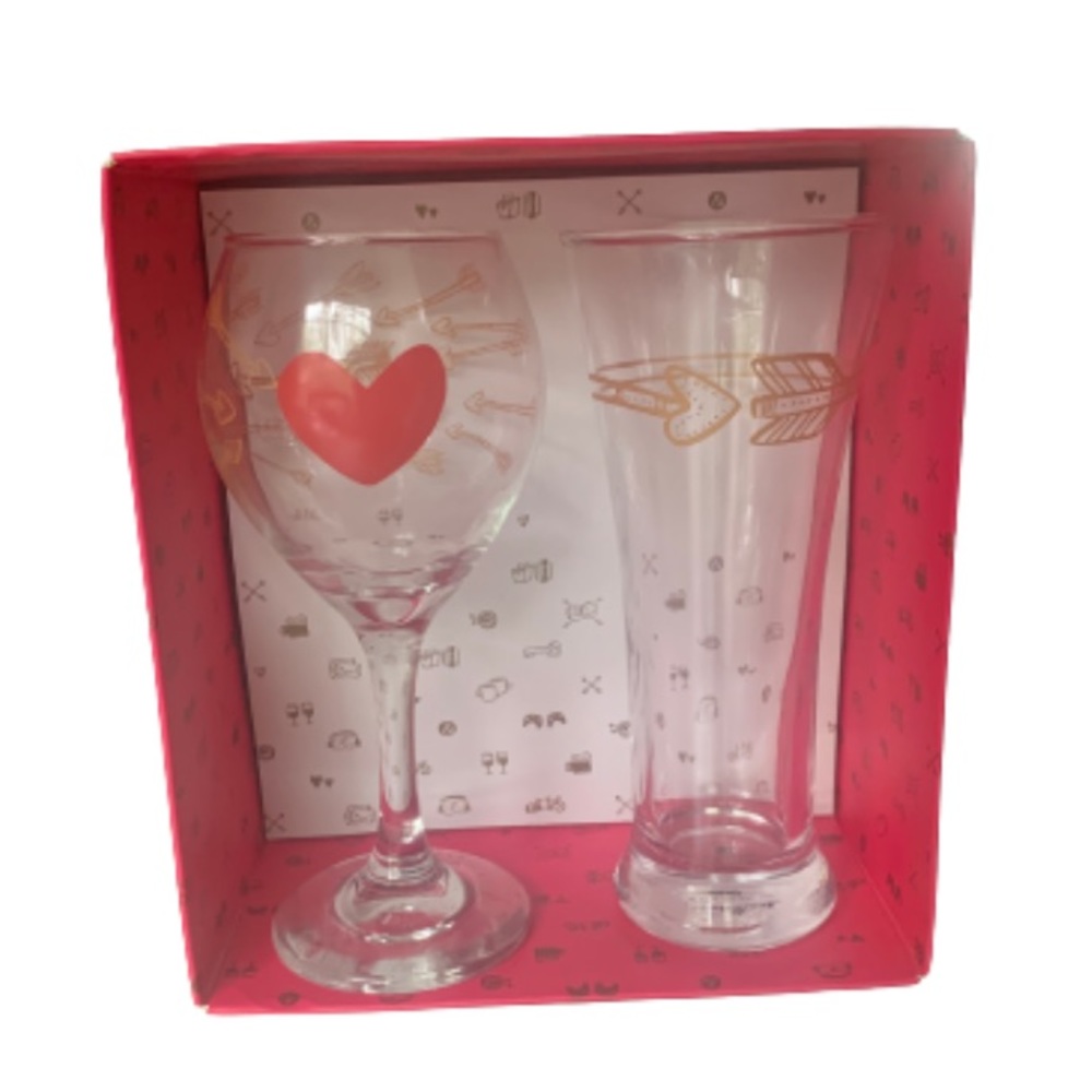 NEW Hallmark Wine & Beer Glass Set